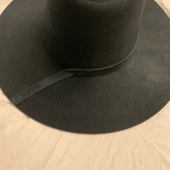 Black wool Janessa Leone Hat . Size medium - Picture 4 of 8